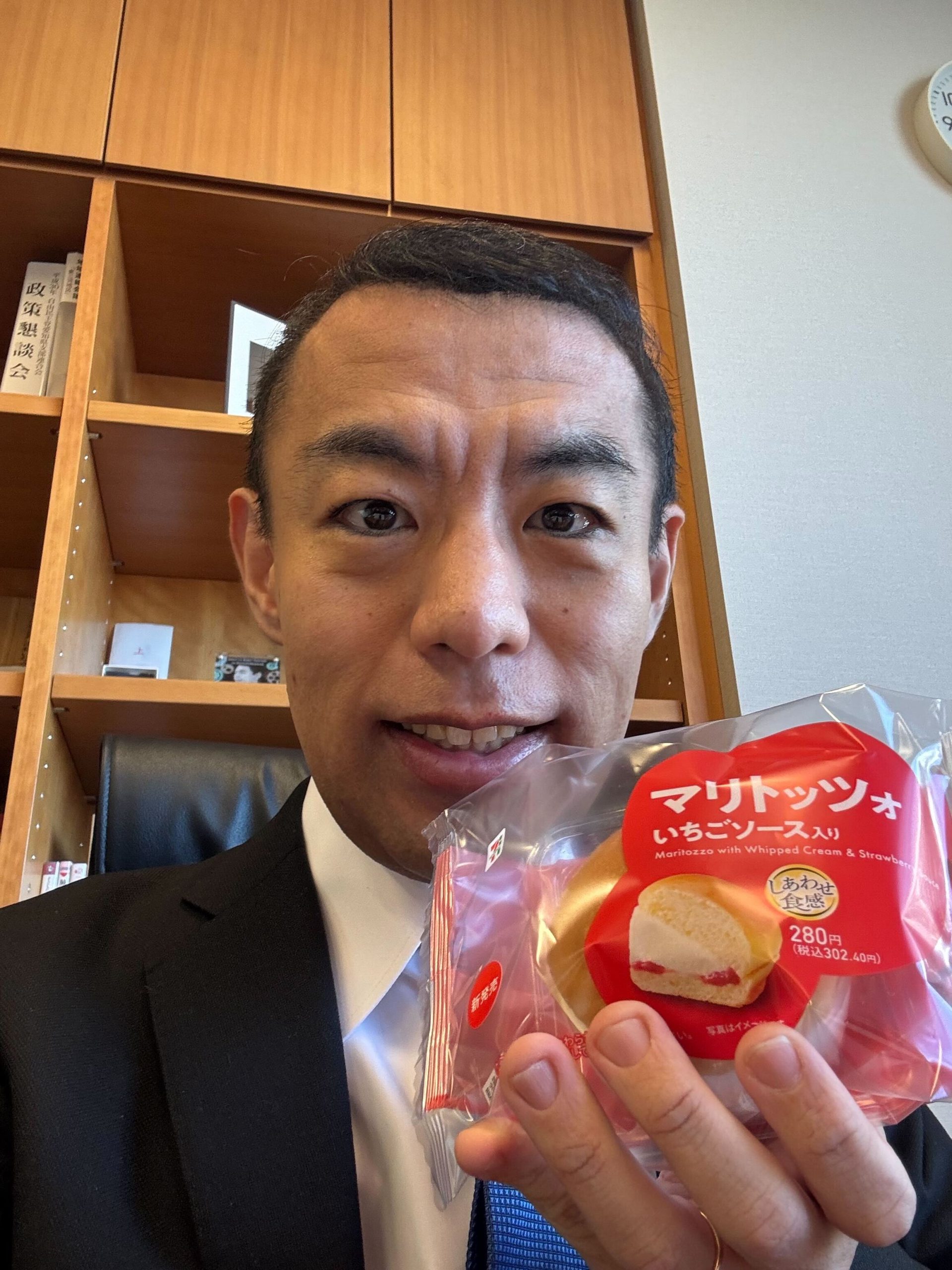 コンビニスイーツを食べて、元気100倍！