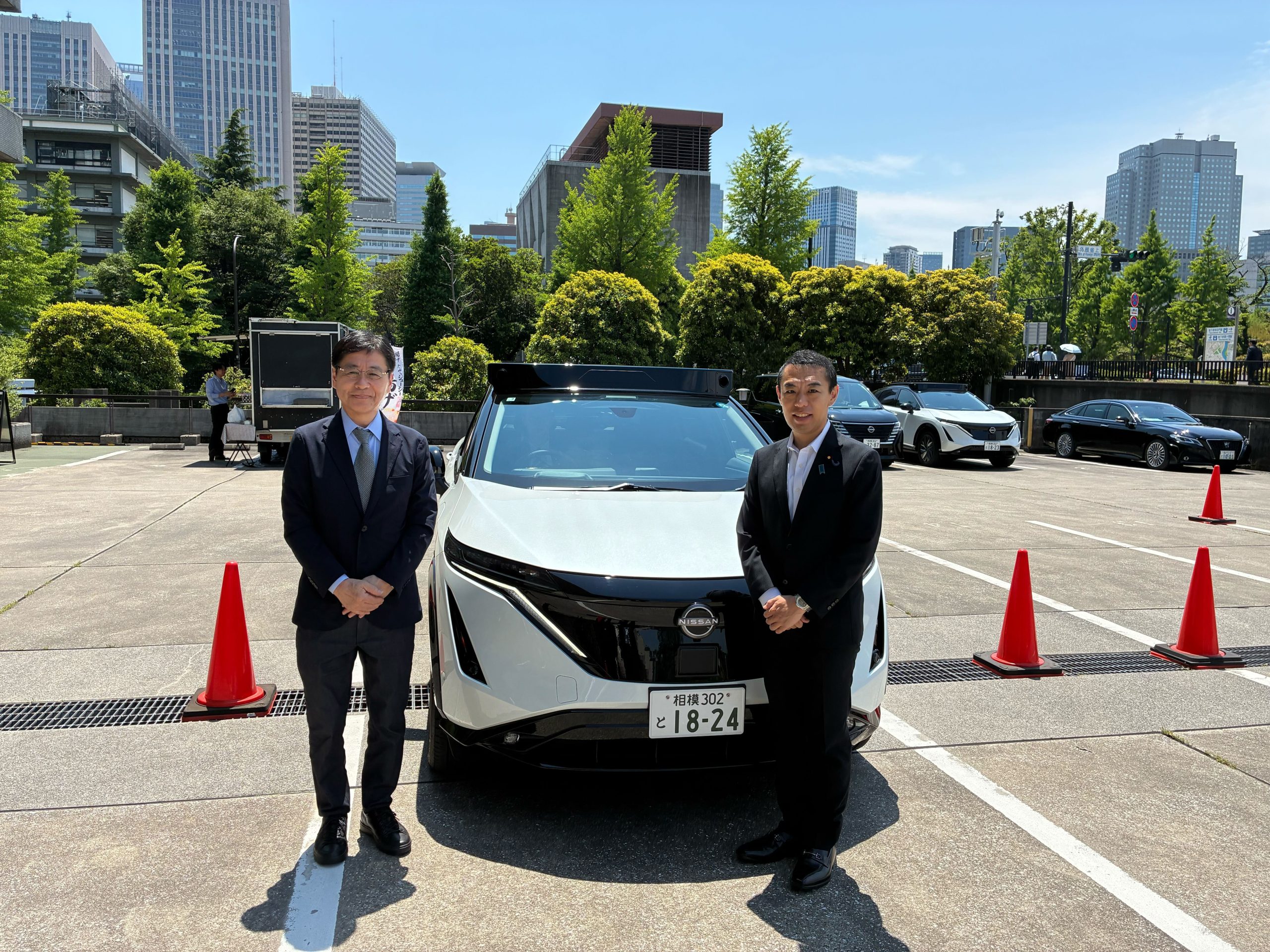 日産の自動運転車を視察