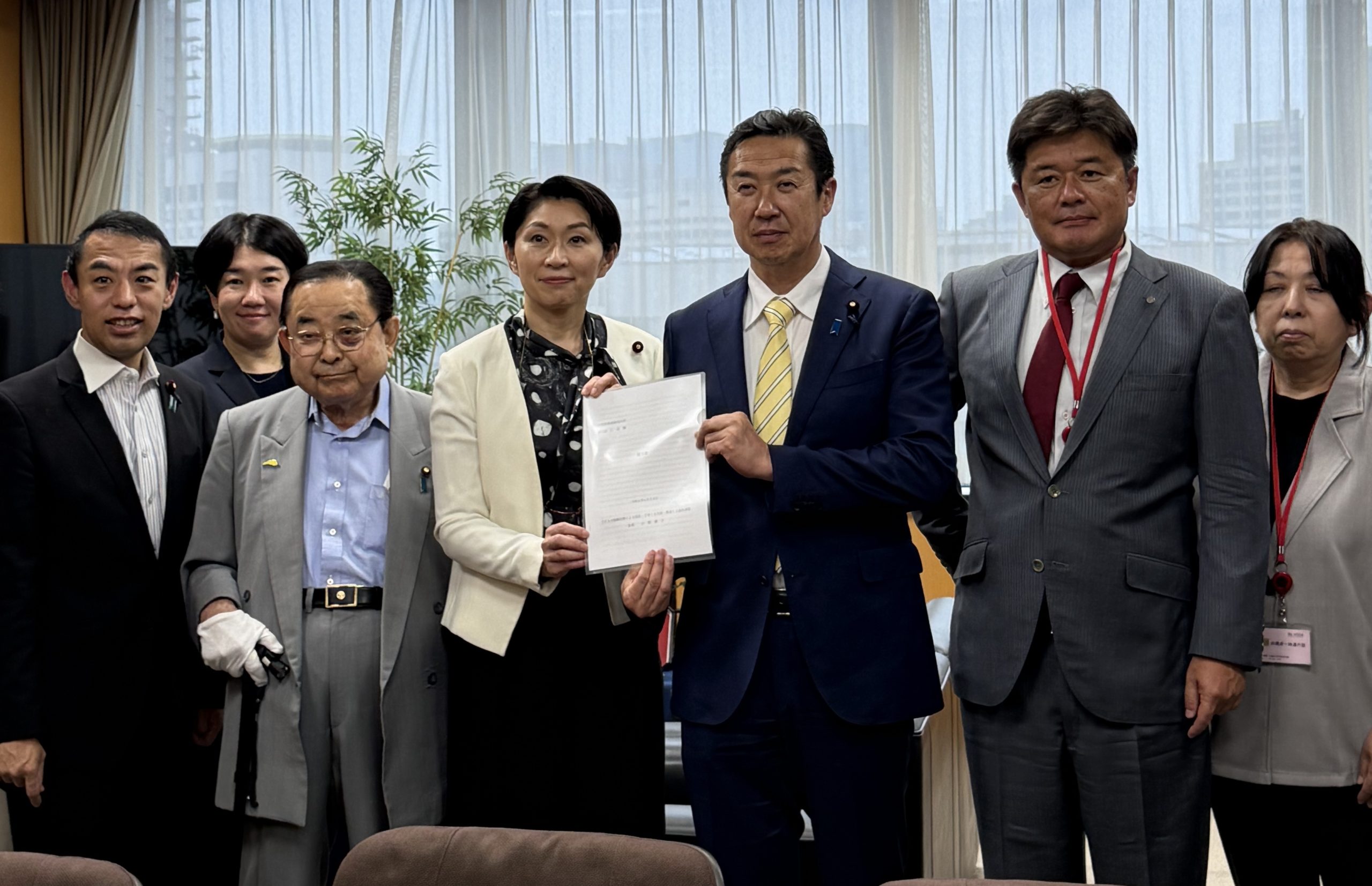 【子ども会議連として提言を申し入れ】