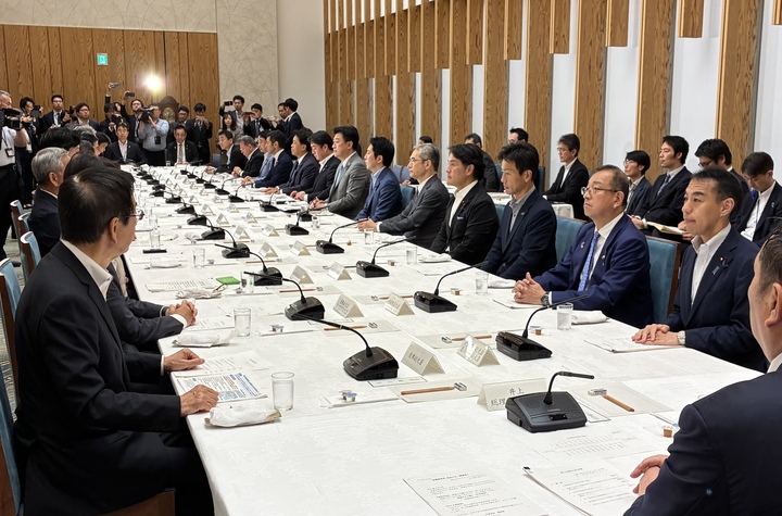 AX時代の人材育成を議論
